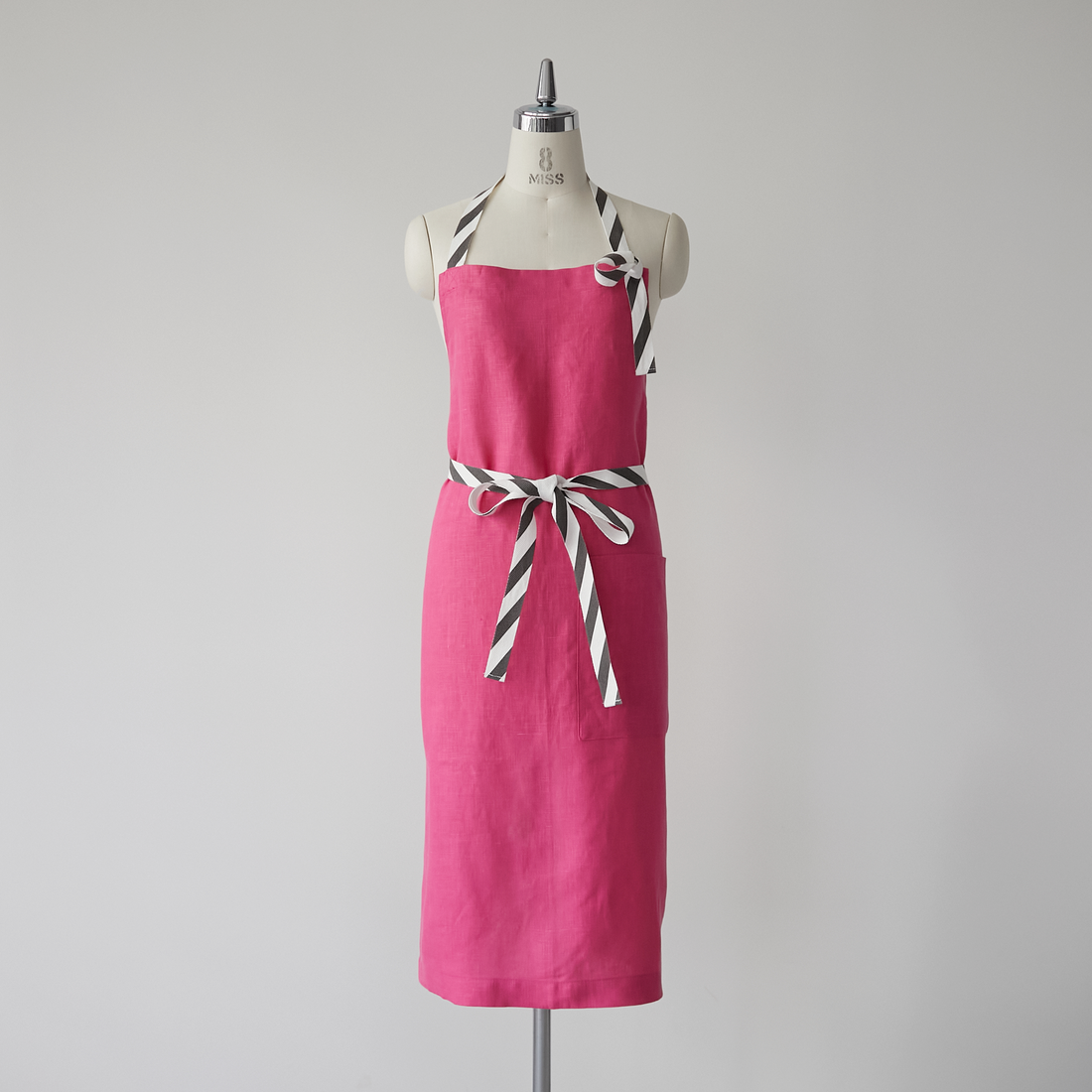 滝沢眞規子さんプロデュースのエプロンがオシャレすぎる【プレゼント