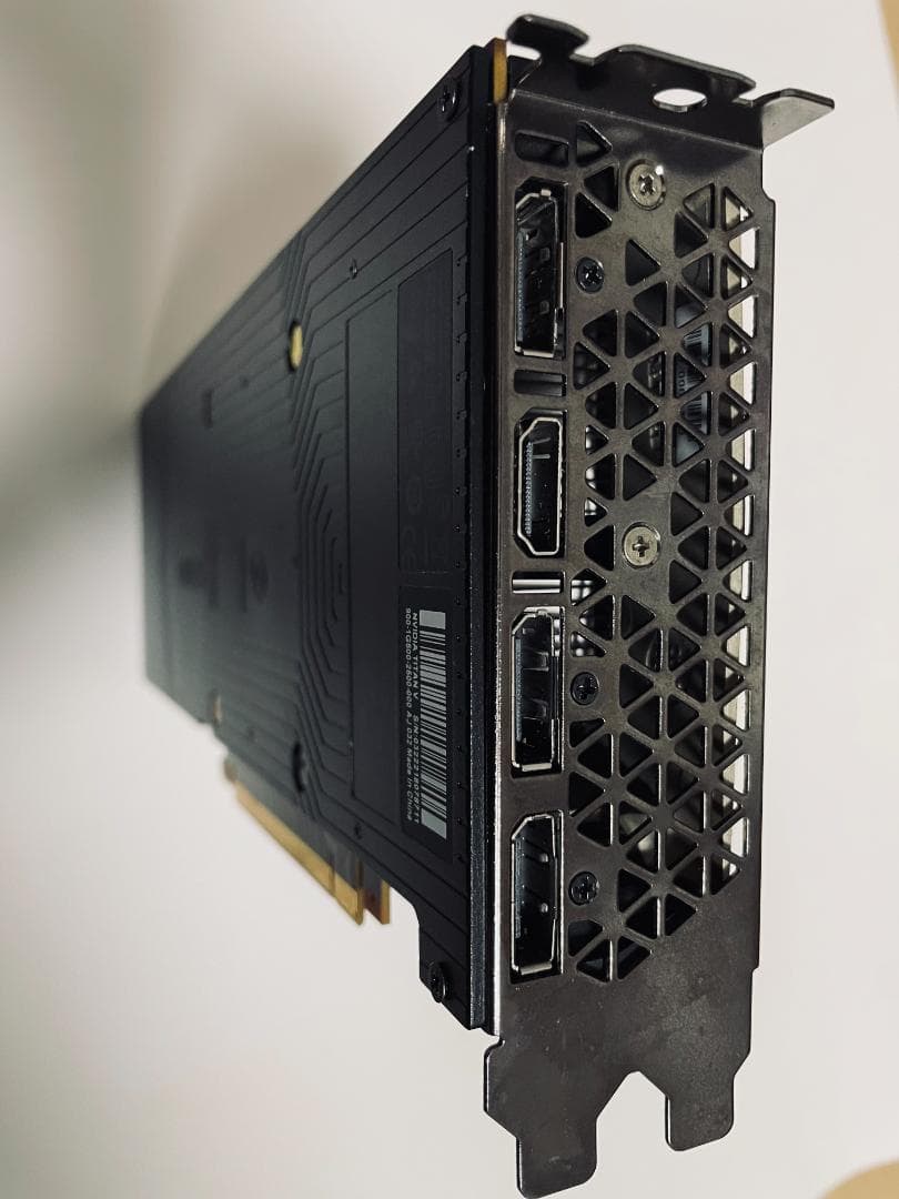 美品NVIDIA TITAN V 12GB HBM2 (V100と同等コア ) 極美品TITAN V 12GB HBM2 (V100と同等コア ) - メルカリ