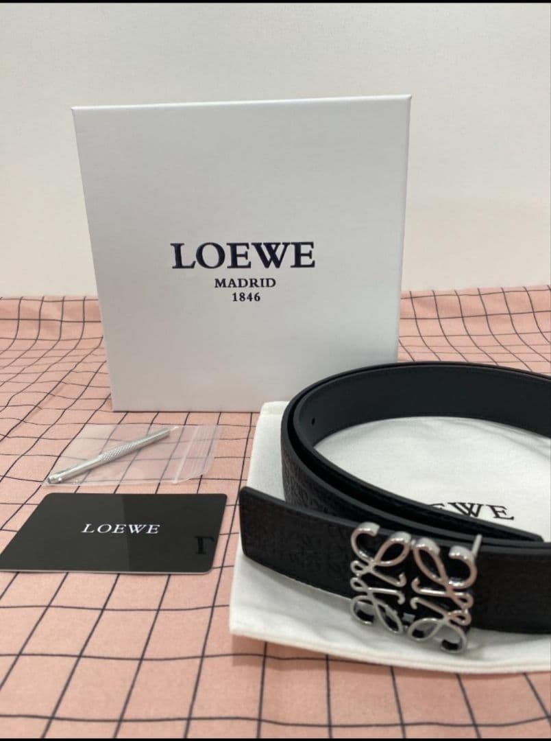 ロエベ　レザーベルト　銀色金具　90ｃｍ 楽天市場】【最大2万円OFFクーポン対象・3/1限定】LOEWE ロエベ ベルト