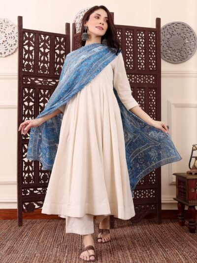 ✨ Ivory Elegance with Sky Blue Printed Dupatta 💙🤍 ✨